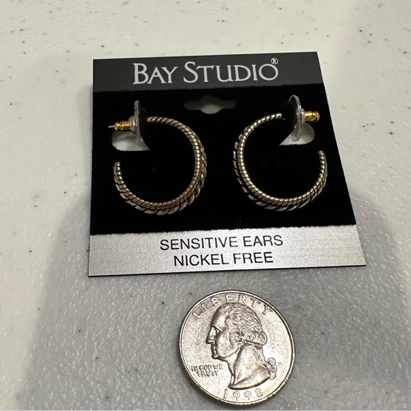 NWT 2 pairs Hoop Earrings- Sensitive Ears - two tone gold & silver AND Gunmetal - Picture 5 of 11